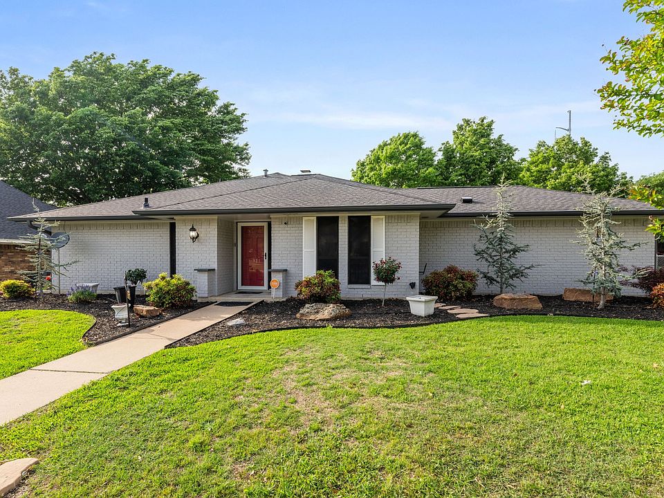 1st image of 105 Pueblo Cir