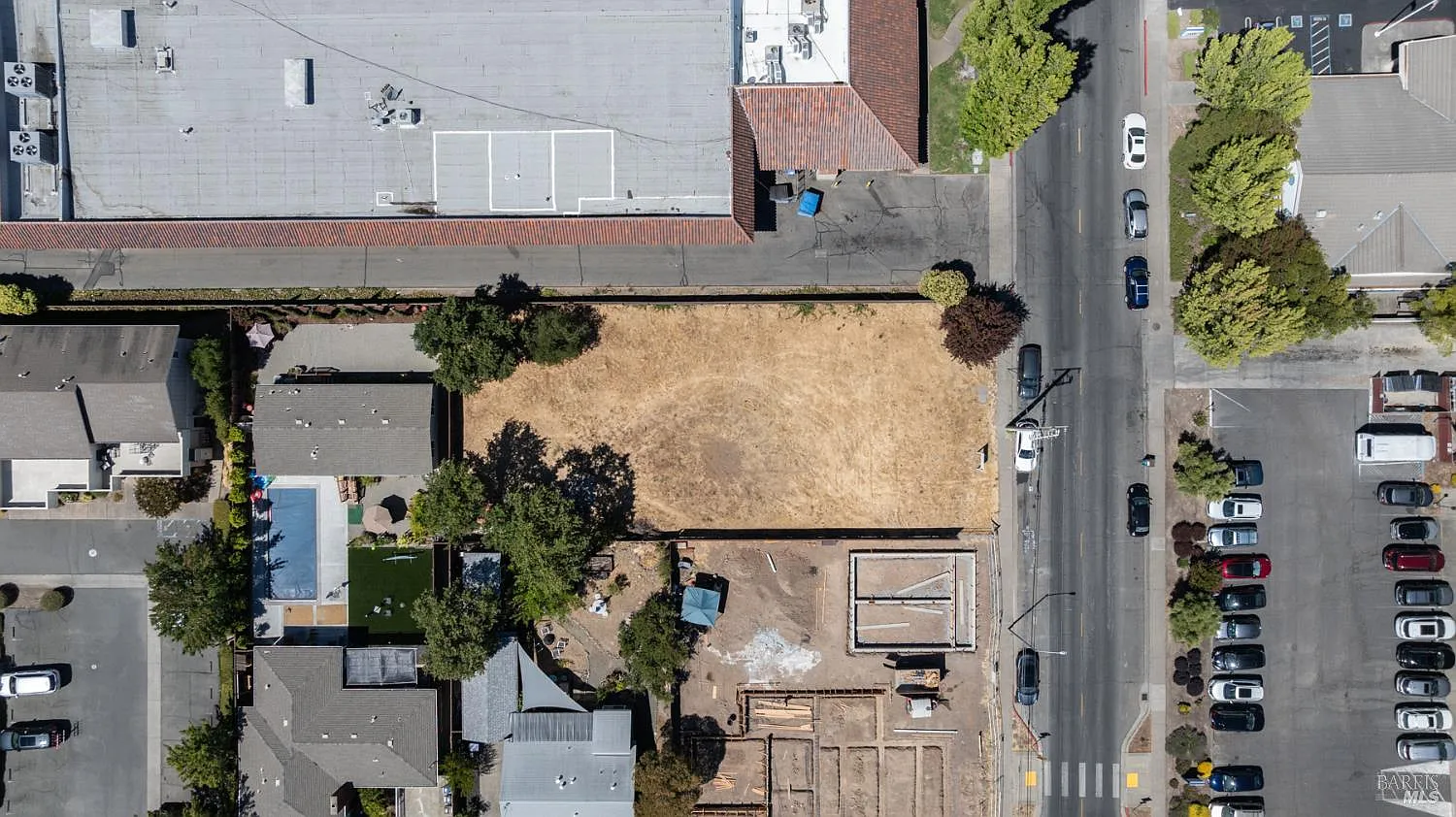 673 2nd Street W photo 1