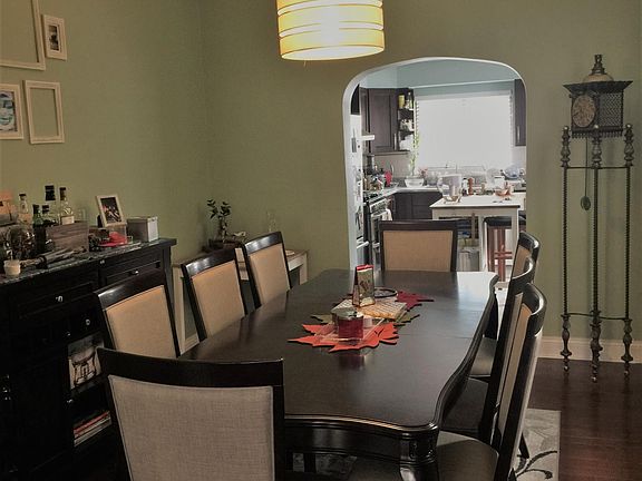 spacious dining area