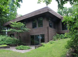 624 Parkview Ct, North Mankato, MN 56003