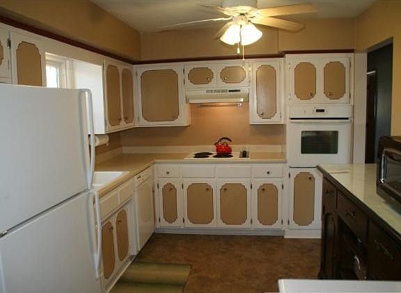 4th image of 4727 Carolyn Ln