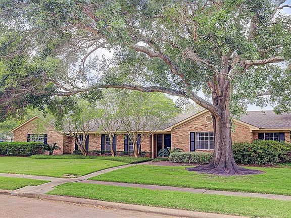 2nd image of 5542 Queensloch Dr