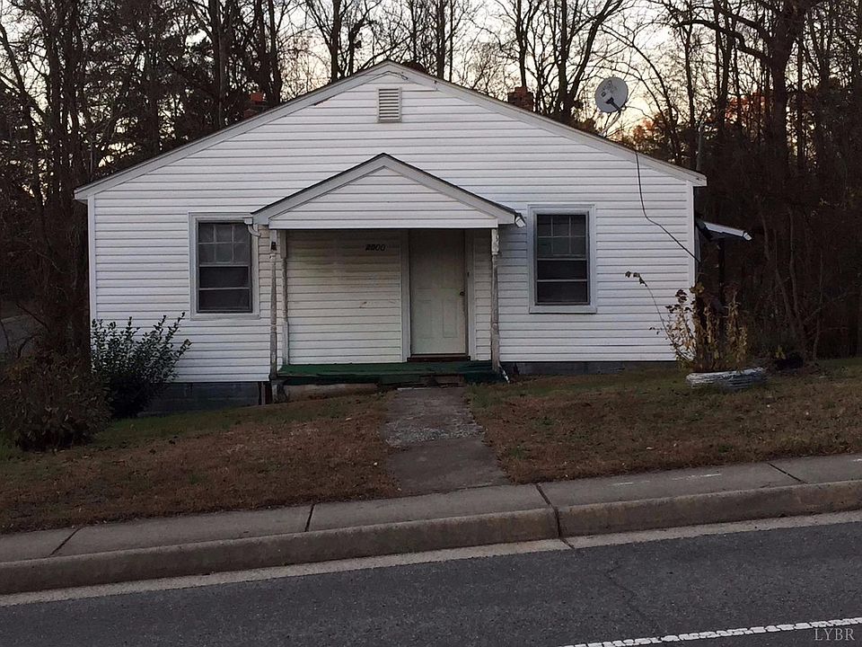 1st image of 2004 College St