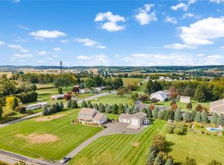 10467 Trexler Rd, Breinigsville, PA 18031