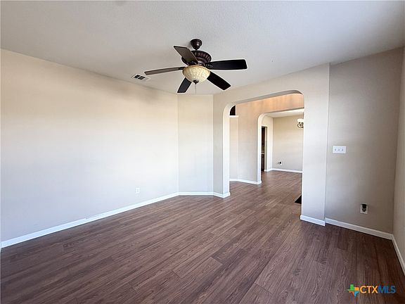4th image of 214 Memory Ln