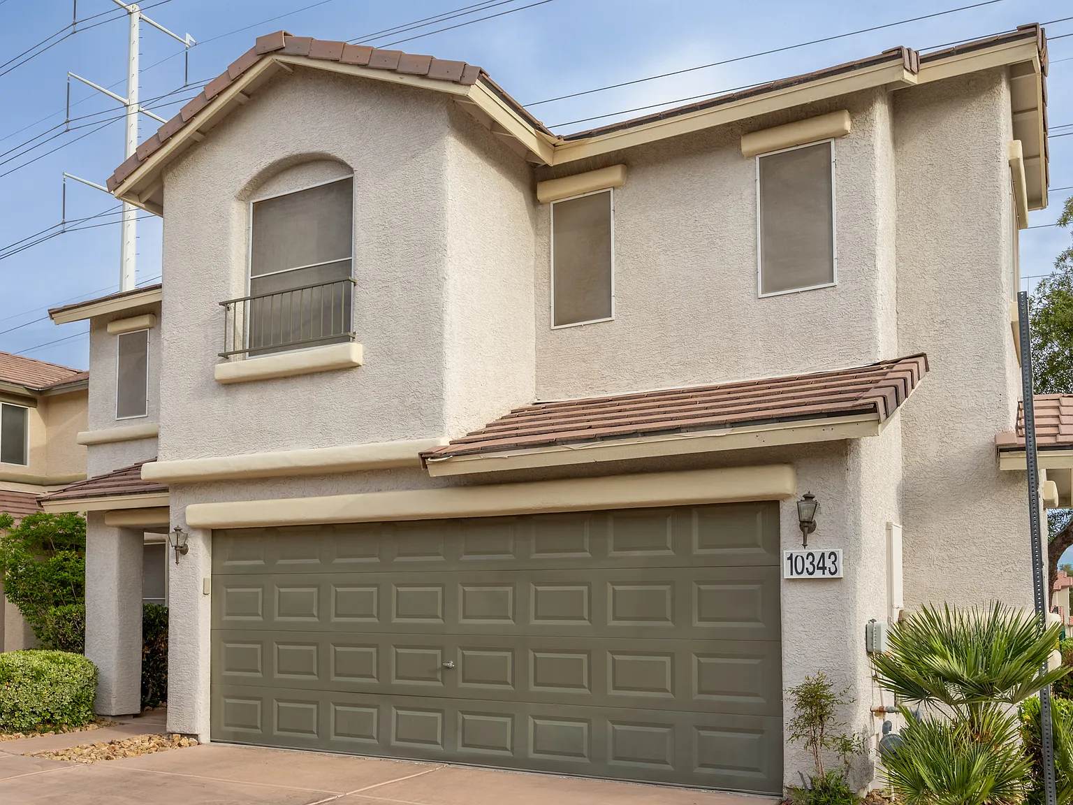 4 bed, 1650 sqft, $2,400 — Photo 2