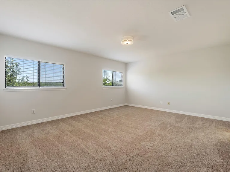 1814 Grassland Dr — Photo 16