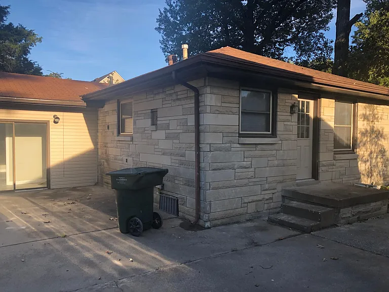 2731 Clay St — Photo 5