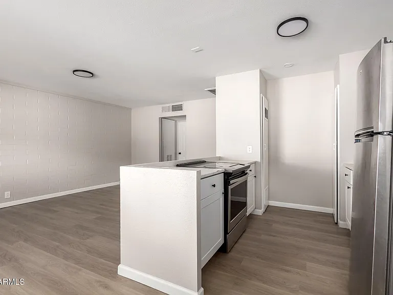 405 S Priest Dr — Photo 13