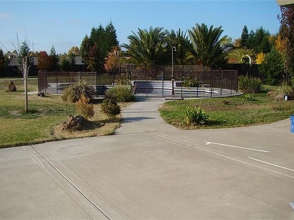3rd image of 8296 Tobiano Dr