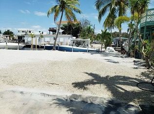 17 Flamingo Rd, Key Largo, FL 33037