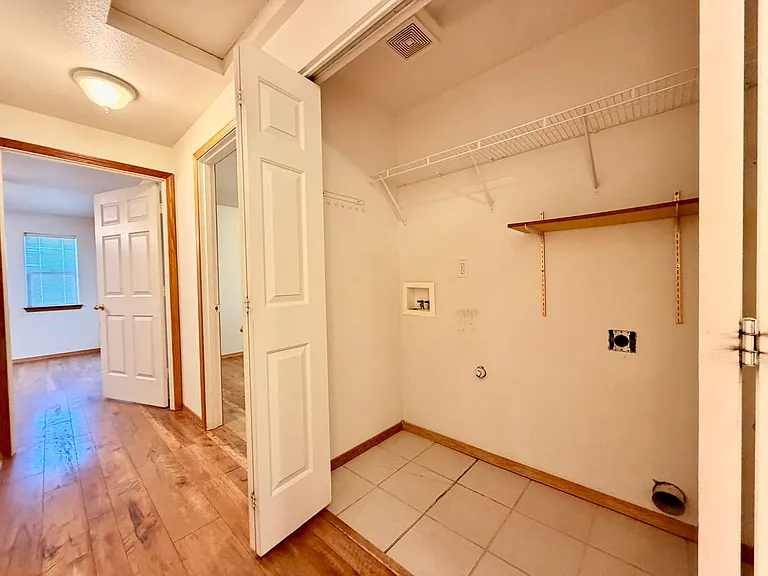 1547-1549 SW Rimrock Dr — Photo 6