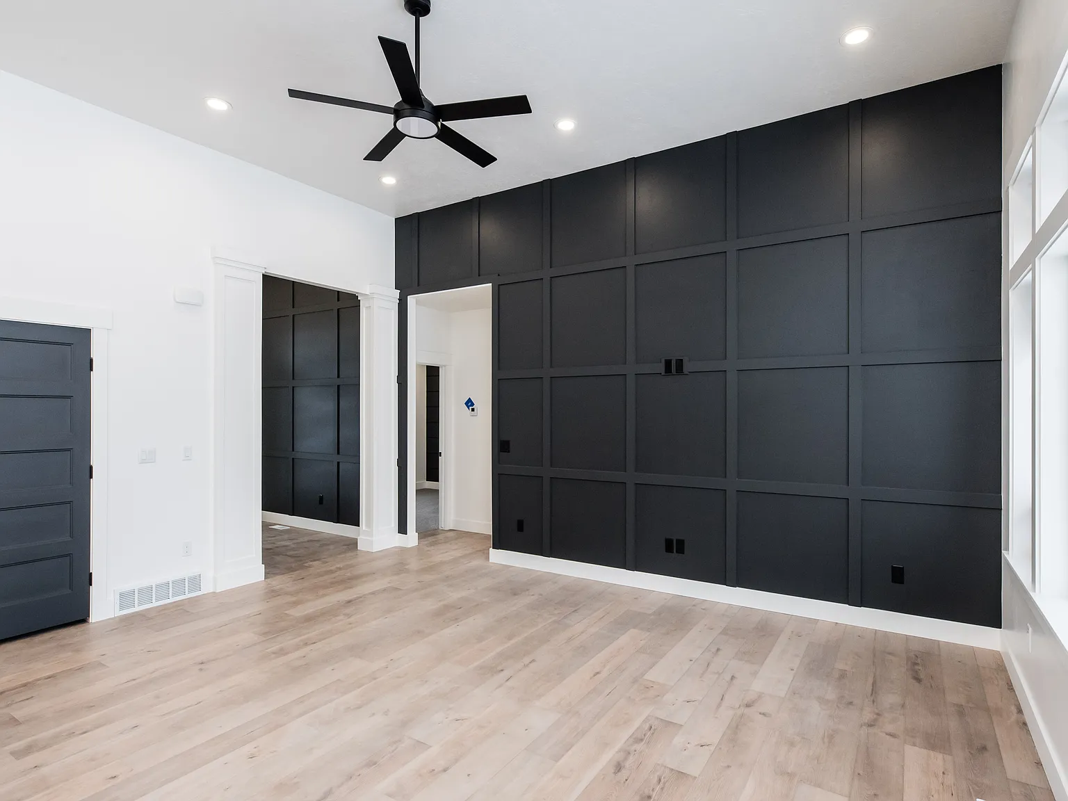 5 bed, 3652 sqft, $4,450 — Photo 4
