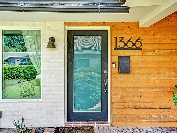 3rd image of 1366 NE 39th Street