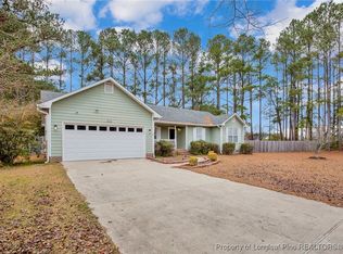 112 Drew St, Raeford, NC 28376