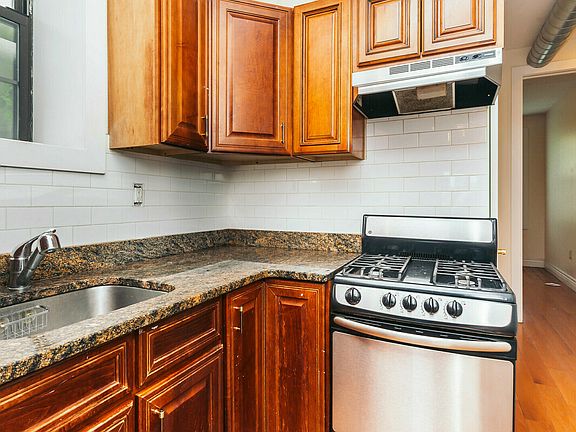 5th image of 1563 De Kalb Ave #3G