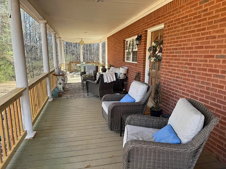 295 Tyson Rd — Photo 6