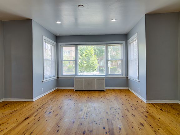 3rd image of 7926 S Merrill Ave