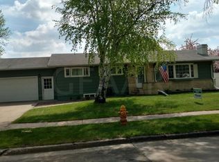 2303 9th Ave S, Grand Forks, ND 58201