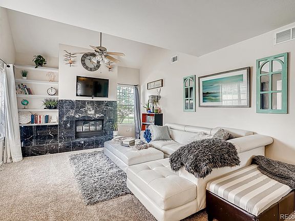 5th image of 2101 S Victor St Unit B