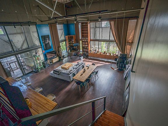 Main room 