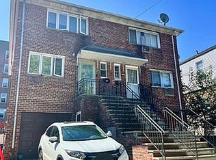 67-22 Burns St FLOOR 2, Forest Hills, NY 11375
