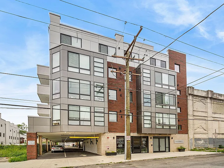 Stunning New Luxury Apartments at The Vienna — Photo 83