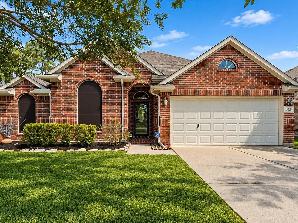 13050 Chatfield Manor Ln