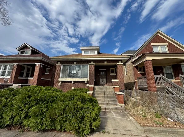 7830 S Throop St, Chicago, IL 60620