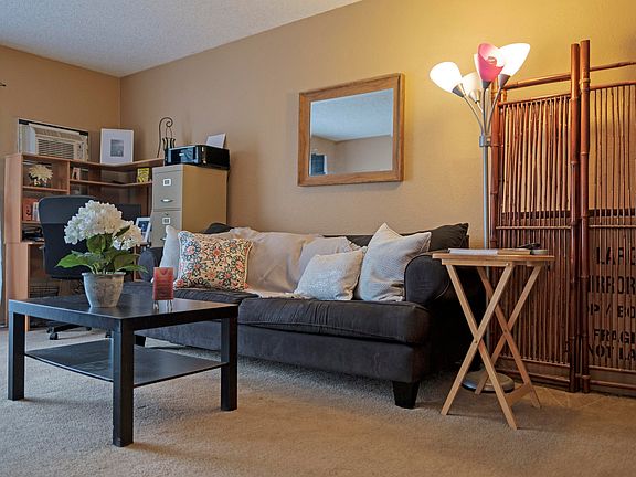 2nd image of 20234 Cantara St Unit 113