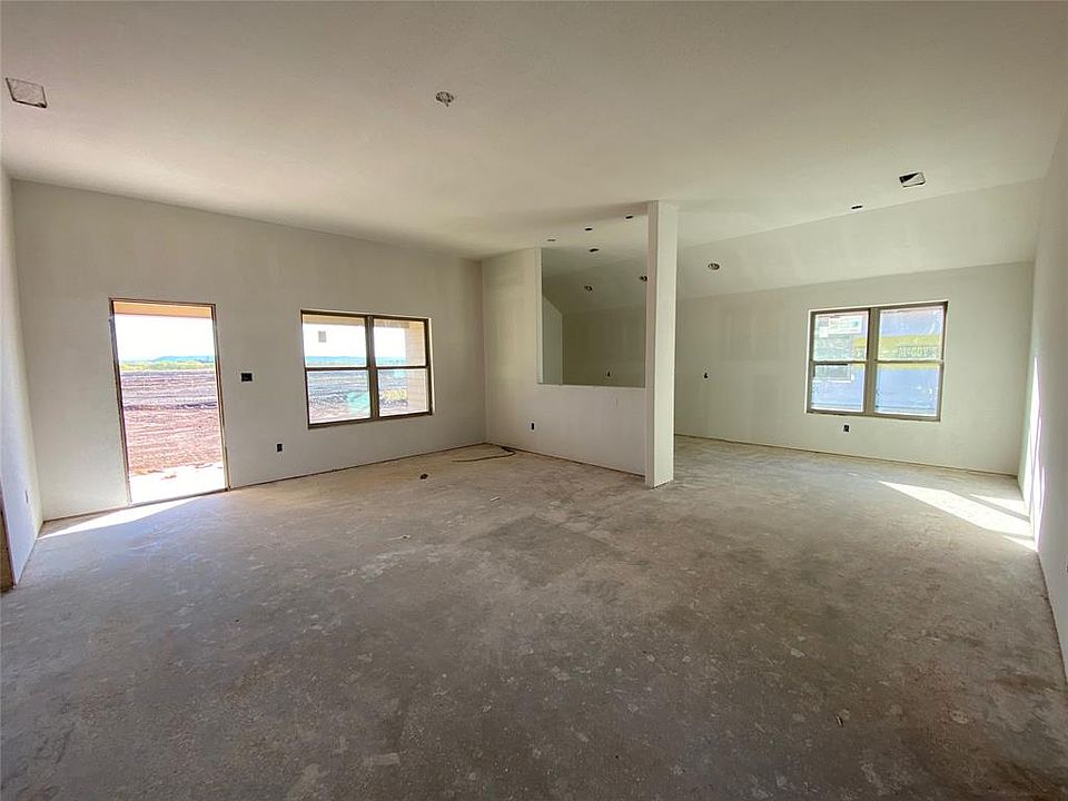 1st image of 325 Park Ave