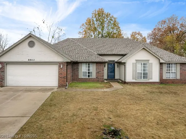 8812 Skypark Dr, Fort Smith, AR 72903