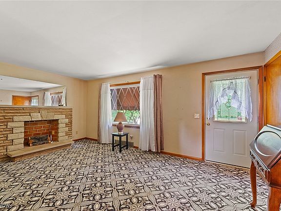 5th image of 1111 Park Ave