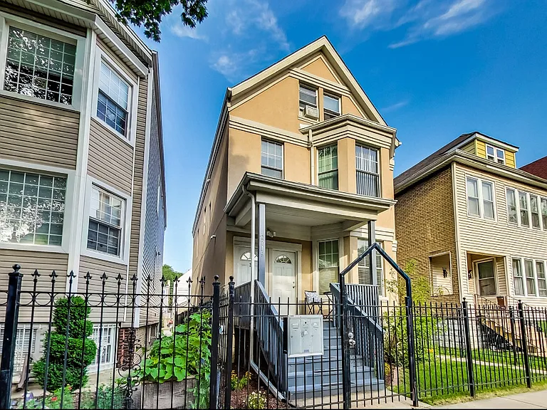 2719 N Ridgeway Ave #1 — Photo 3