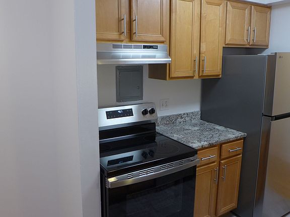5th image of 5300 N Sheridan Rd APT 410