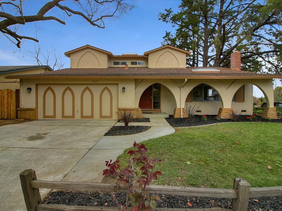1st image of 5555 Oakhurst Ct