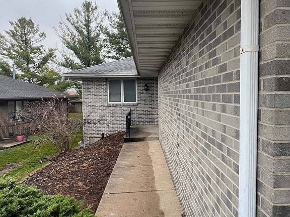 3rd image of 6875 Redansa Dr