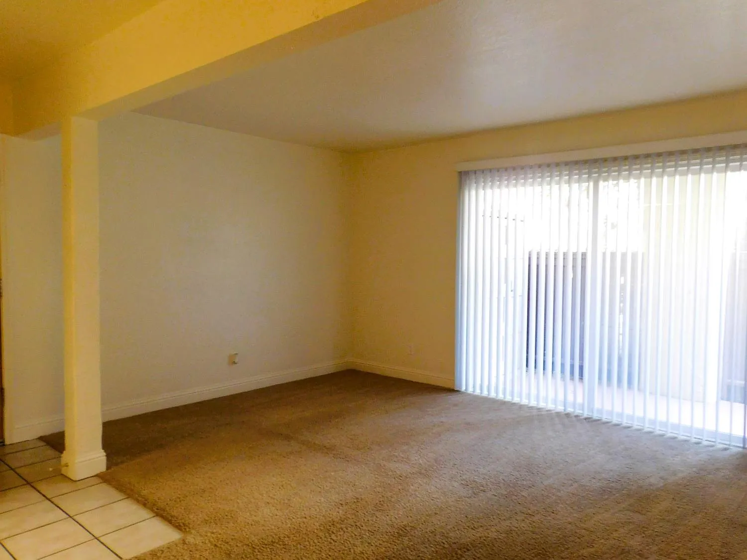 1 bed, 696 sqft, $1,295 — Photo 2