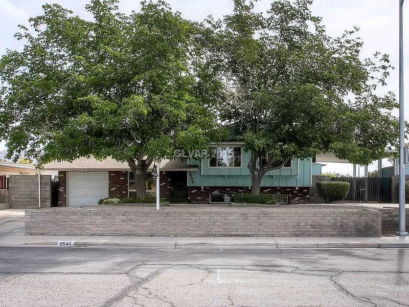 1st image of 2544 Golfers St