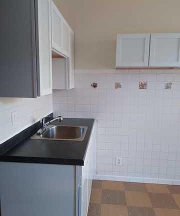 3rd image of 2307 N Hamlin Ave Unit 1