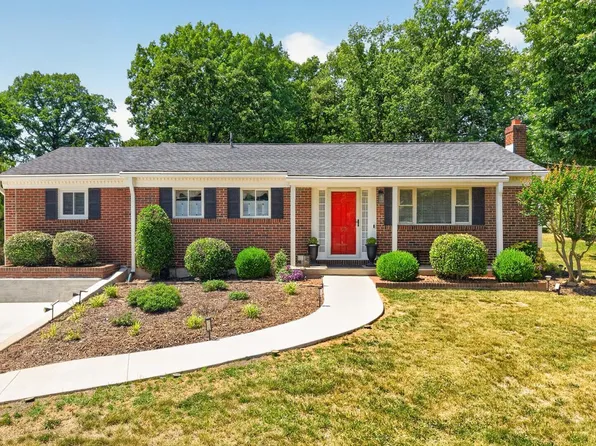 85 Jefferson Manor Dr, Forest, VA 24551