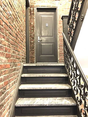 Rented by REAL New York | media 24