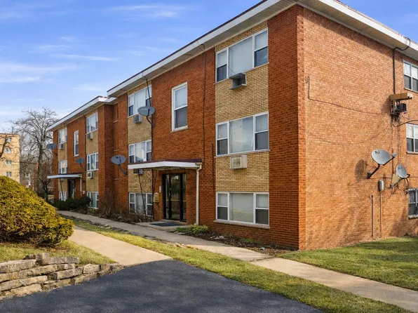 2027 W 111th St APT 2N, Chicago, IL 60643