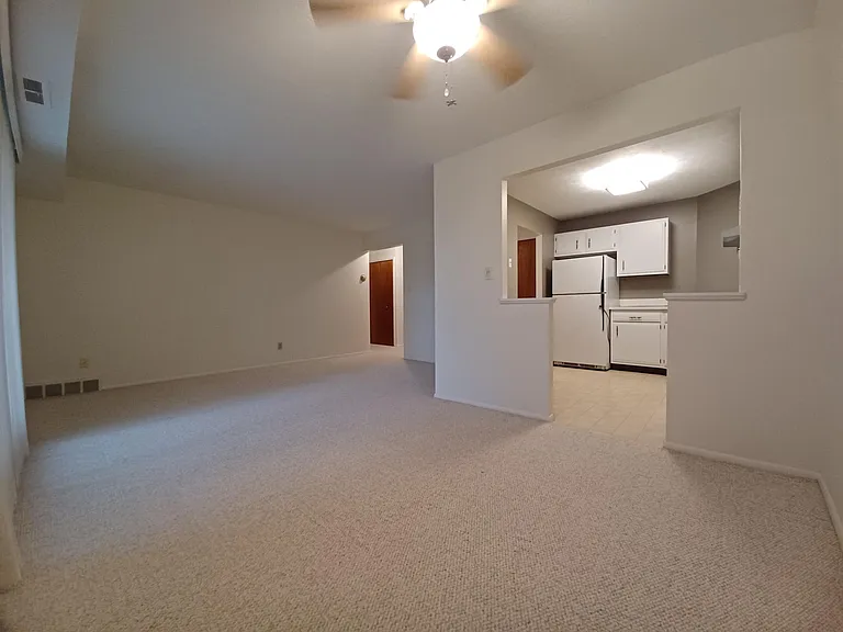 3675 Clague Rd #318 — Photo 3