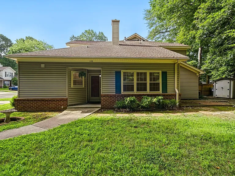 109 Larkspur Holw — Photo 29