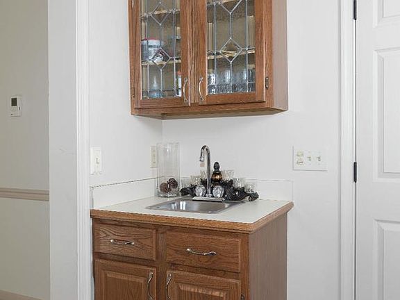 5th image of 4973 Manor House Ct