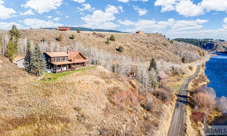 1st image of 1547 Cherry Butte Rd