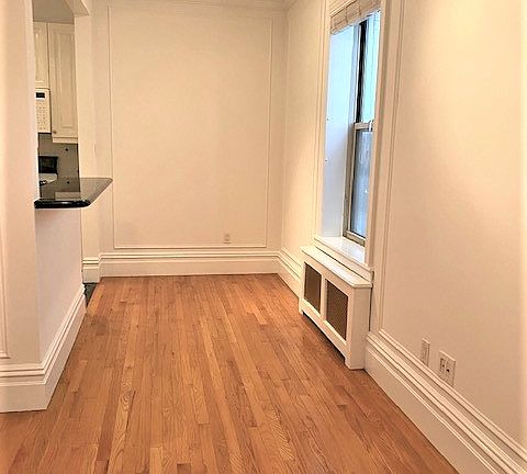 4th image of 76 W 86th St APT 3B