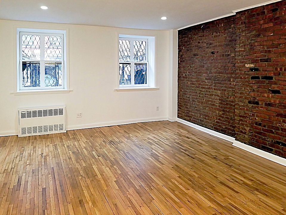 2nd image of 405 W 21st St APT Bf