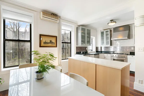 Sold by Compass | media 5